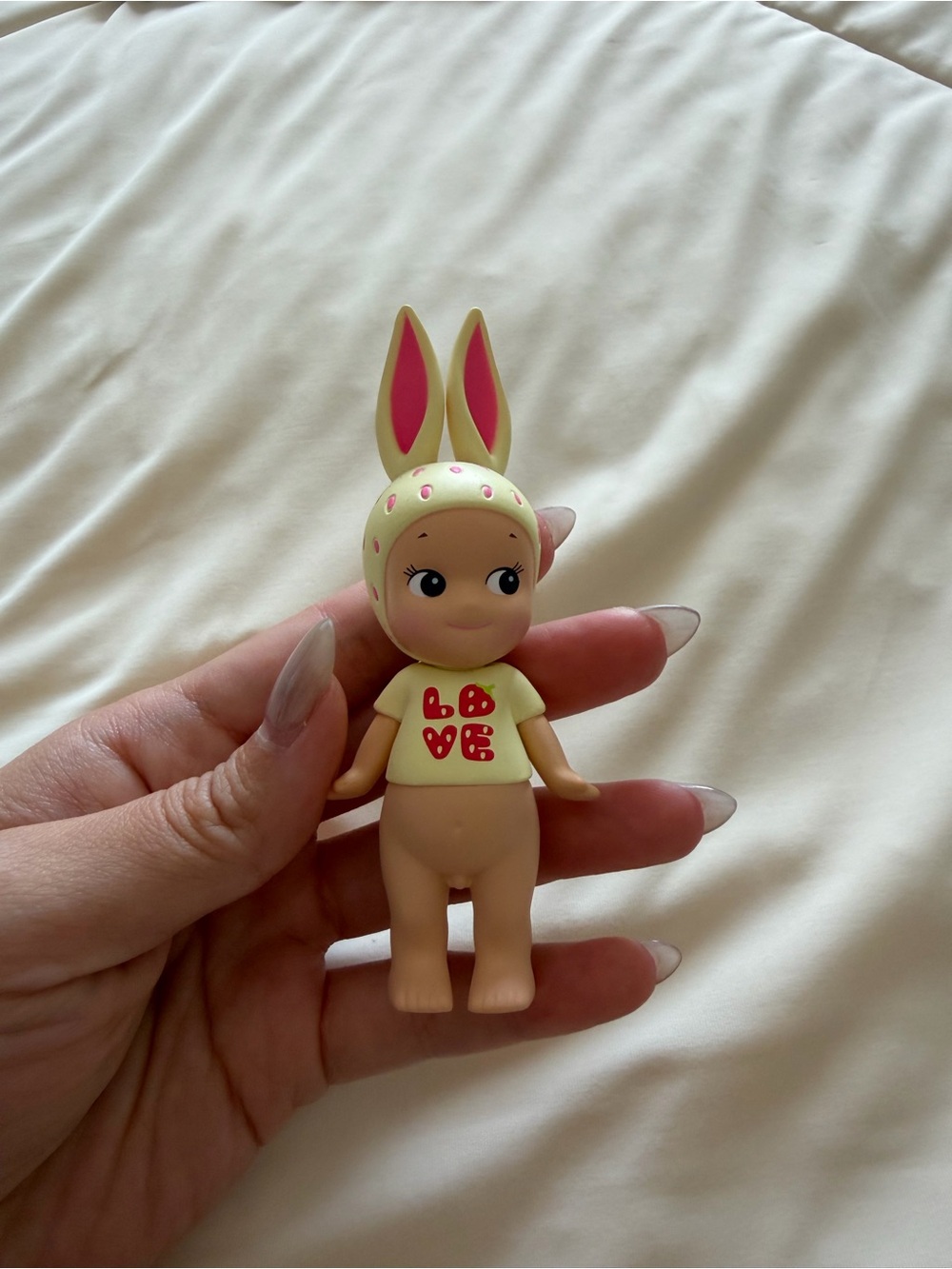 Sonny Angel Strawberry Love Rabbit